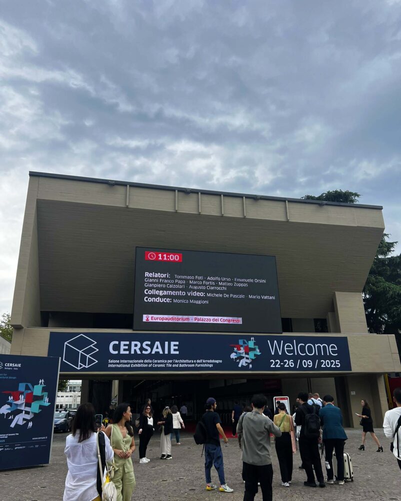 mooi と ABK のコラボ商品 